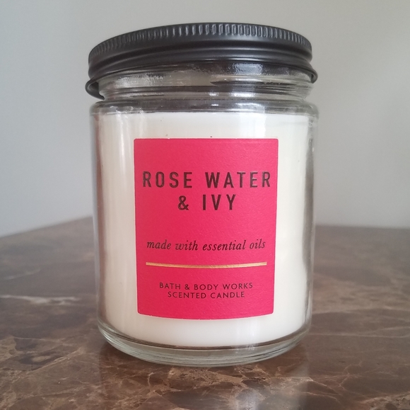 Rose Water and Ivy Candle